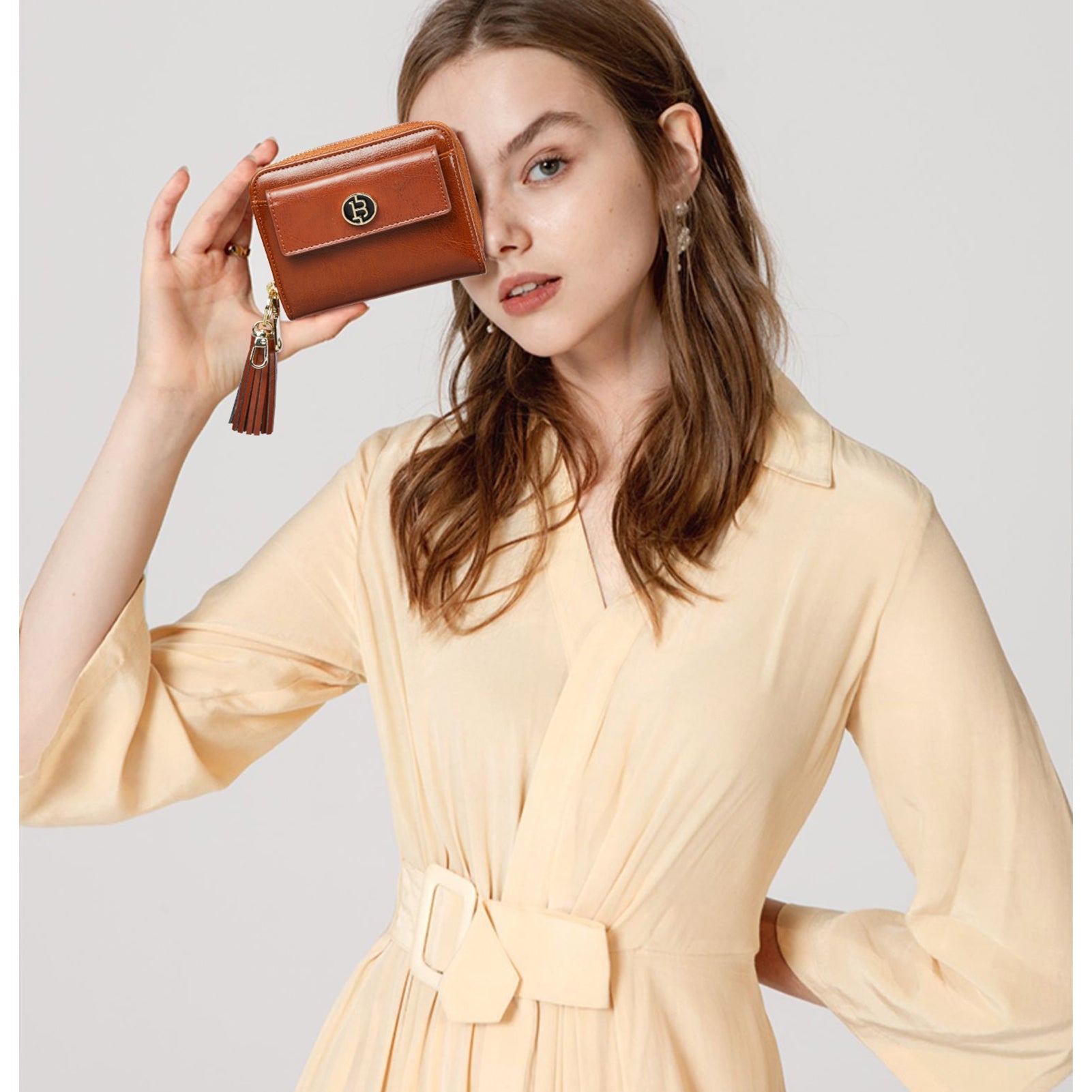 Lomy Small Coin & Card Purse With Tassel — Cowhide