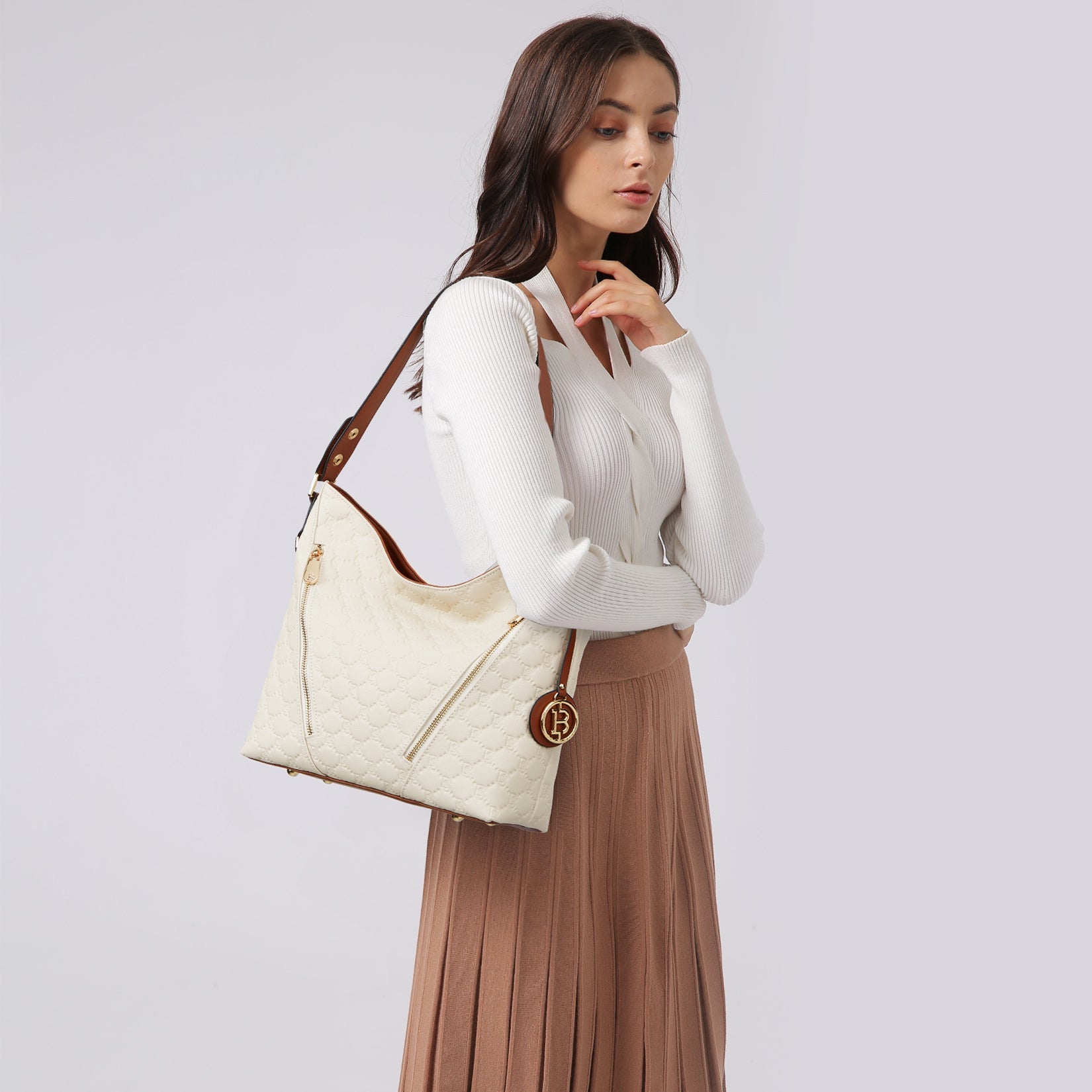 Kweli Luxurious Leather Shoulder Tote Bag - Handcrafted with Attention to Detail