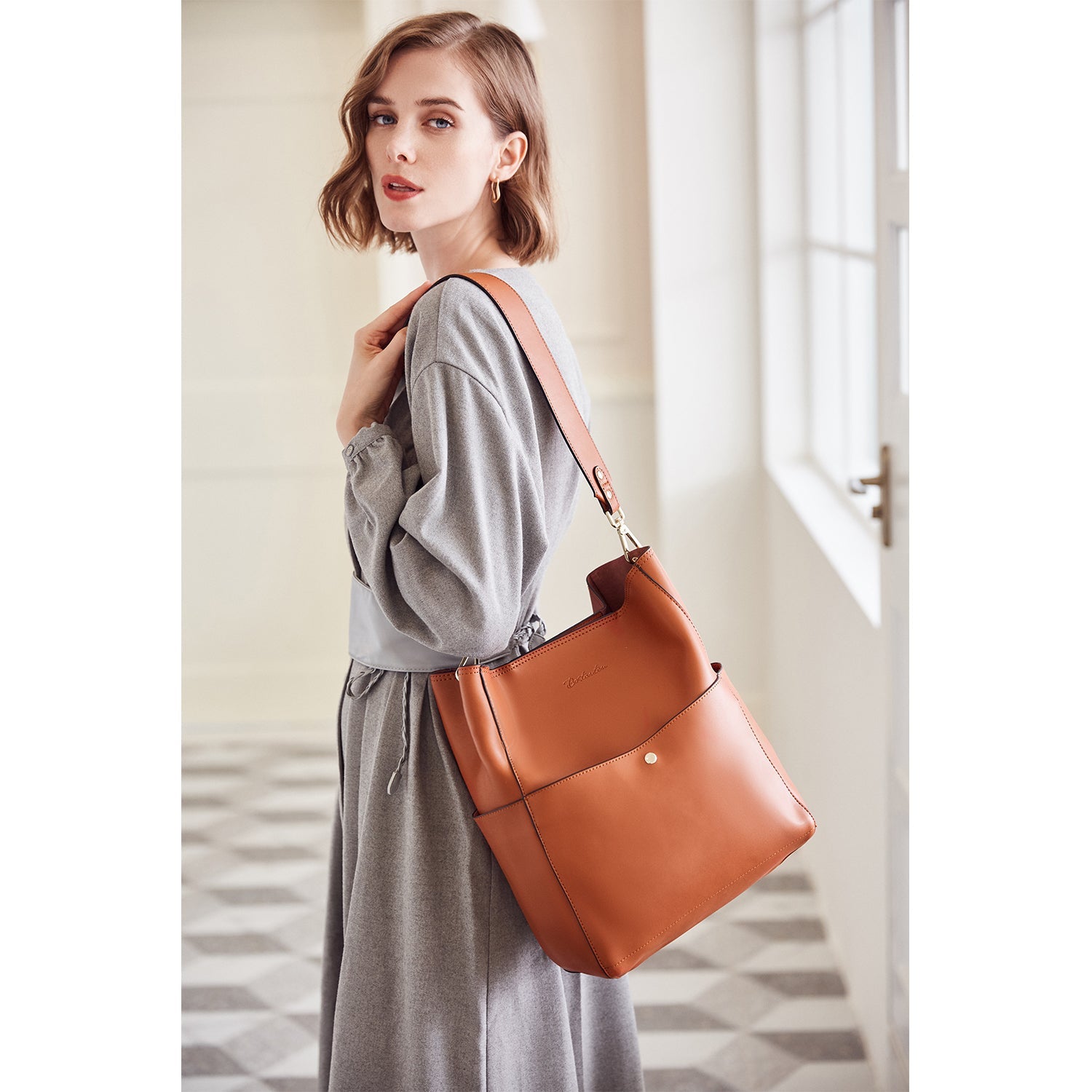 Lotty Genuine Leather Bucket Bag With 2 Shoulder Straps