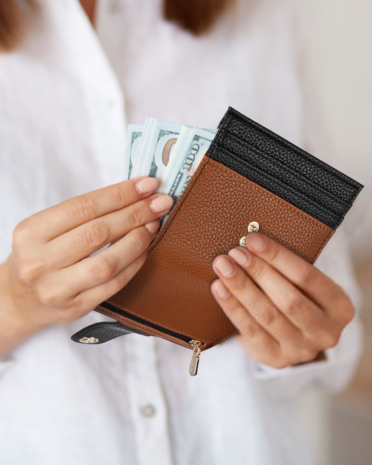 Lomy Slim Bifold Wallet – RFID Card Holder with Double Snap Closure